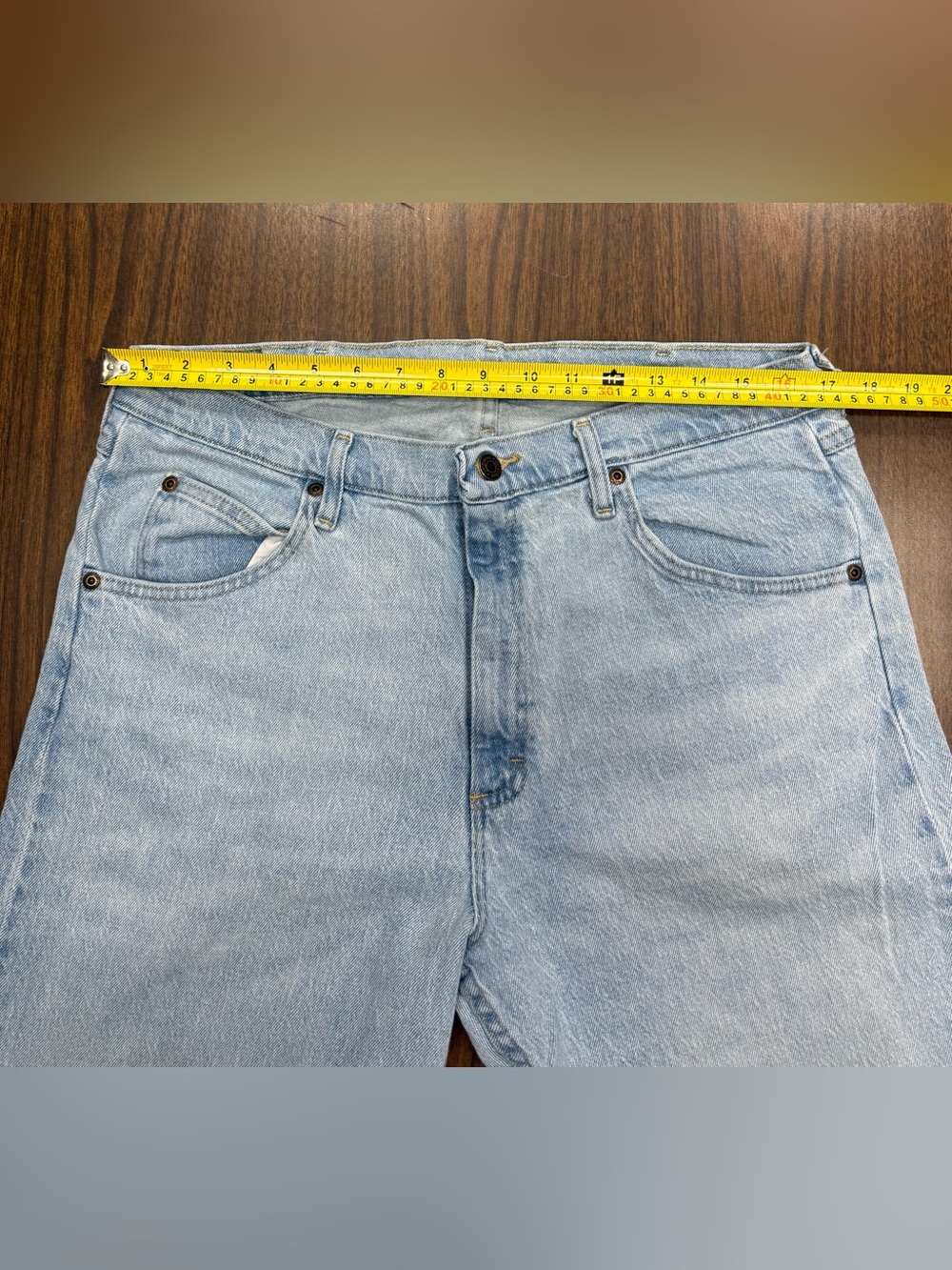 Wrangler Men’s Light Wash Loose Jeans in Size 34” x 34” Stretch Fabric Premium - Picture 10 of 15